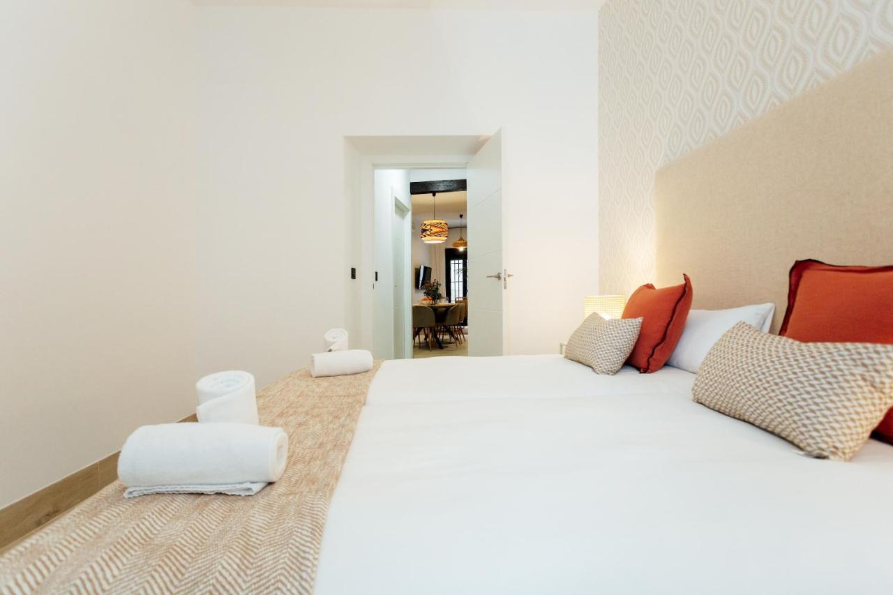 Minty Stay - Las Setas Seville Luaran gambar