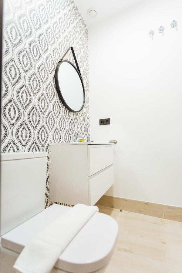 Minty Stay - Las Setas Seville Luaran gambar
